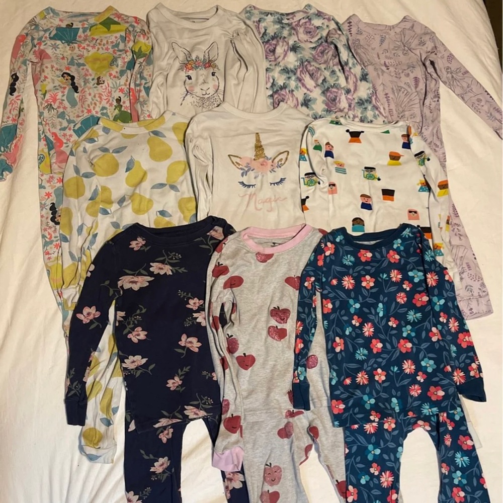 Girls 5T Pajama Lot